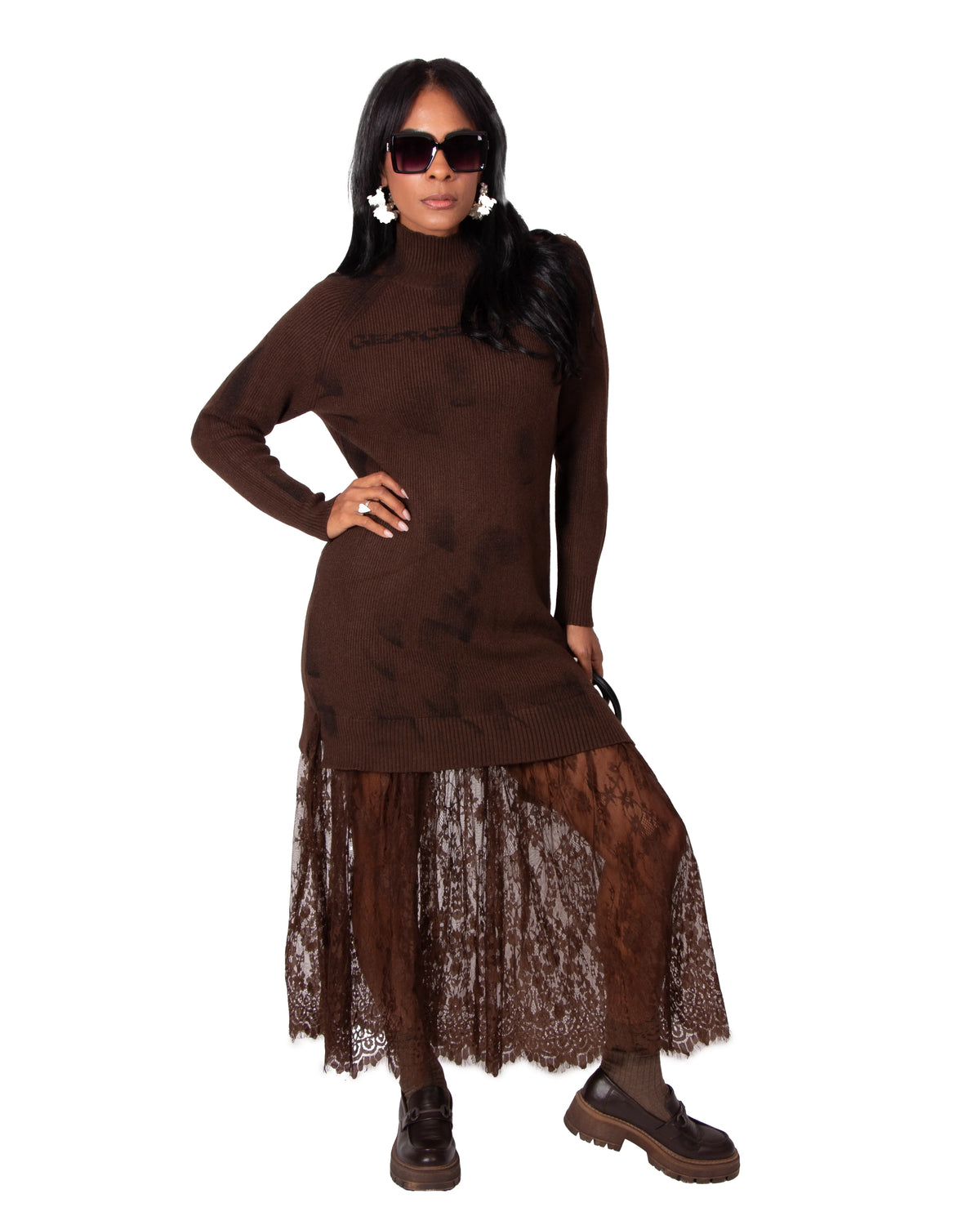 ABITO CON PIZZO MARRONE LOTO