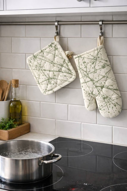 SET GUANTO FORNO E PRESINA CON SCHIZZI COLORATI